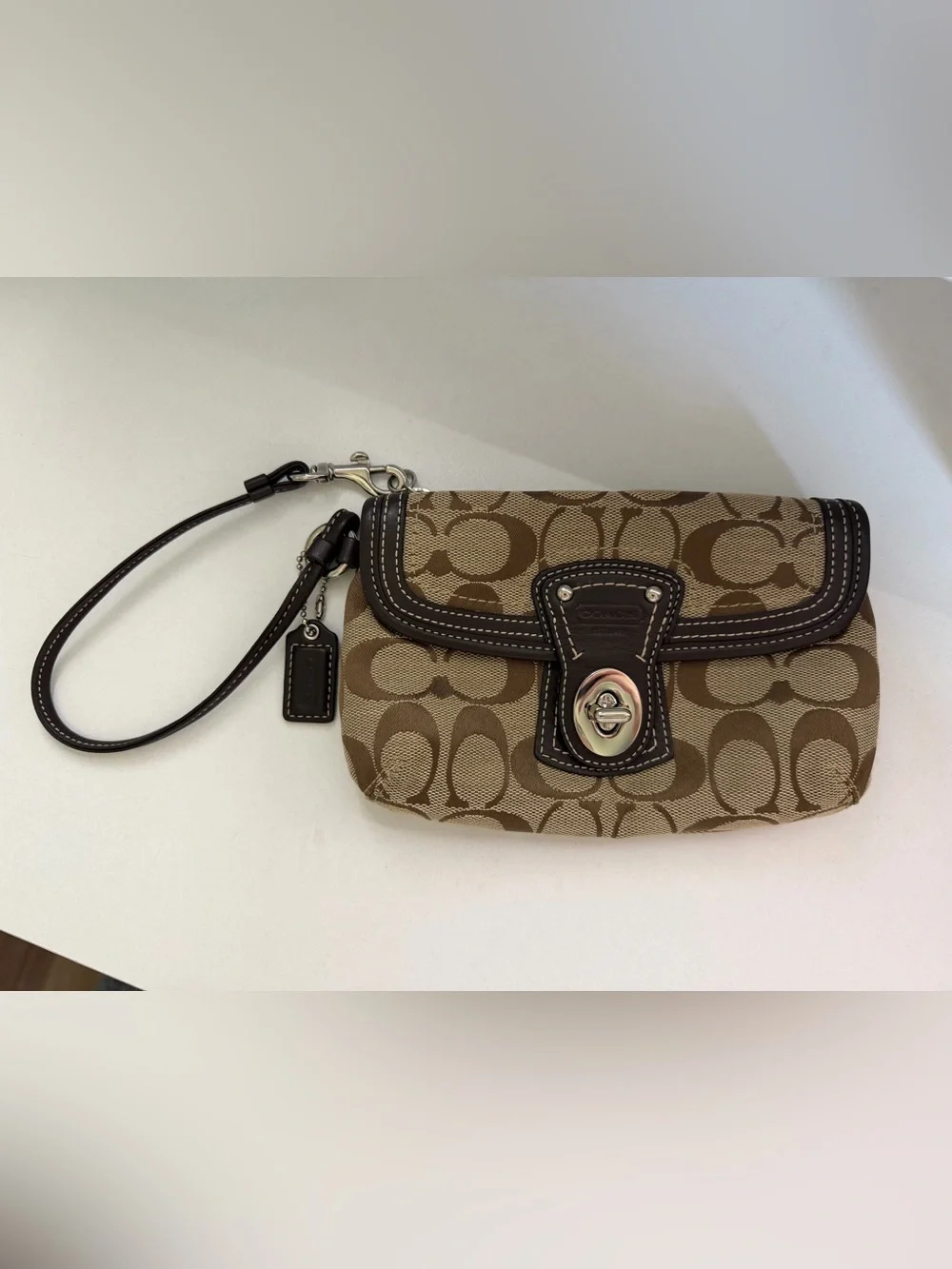 Vintage Coach Legacy Signature Turnlock Wristlet Y2K Khaki Brown